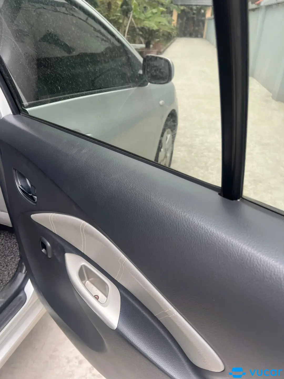 Toyota yaris - Nội thất 1