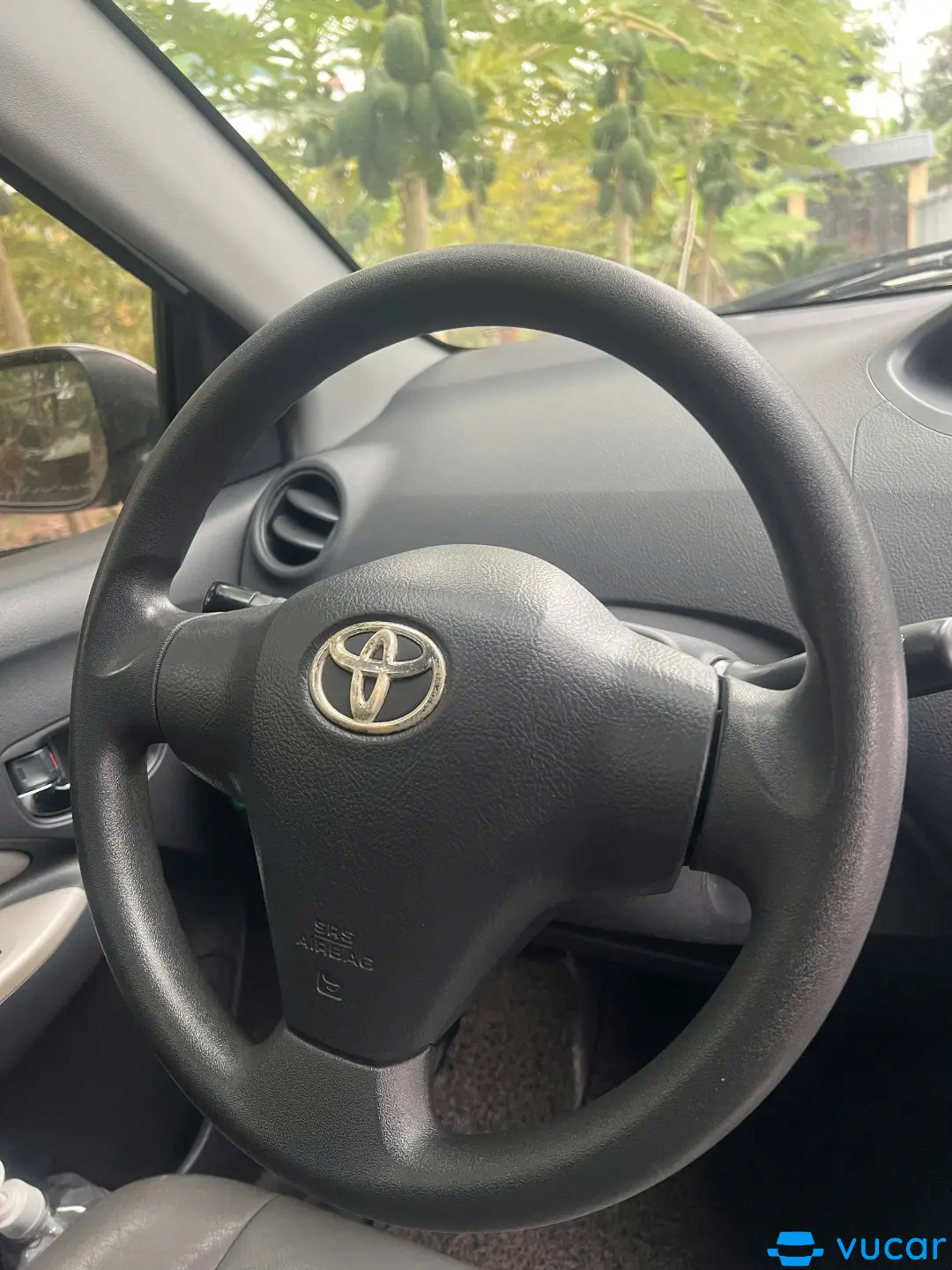 Toyota yaris - Nội thất 6