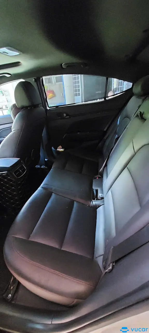 Hyundai Elantra Sport 1.6 AT 2019 - Nội thất 2