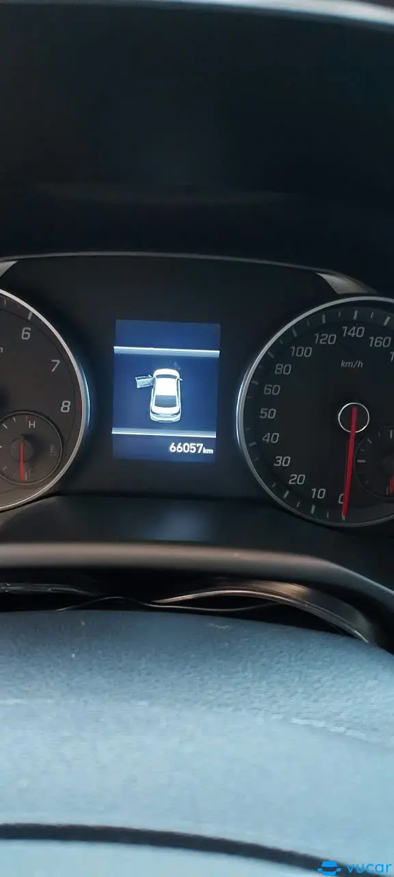 Hyundai Elantra Sport 1.6 AT 2019 - Nội thất 1