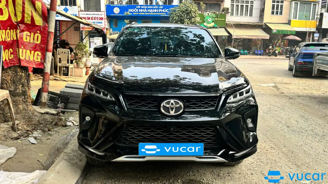 Ảnh xe Toyota Fortuner Legender 2025