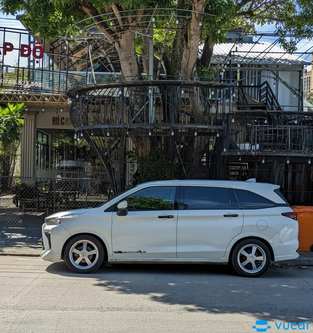 Toyota Avanza Premio 1.5 AT 2022 - Ngoại thất 5