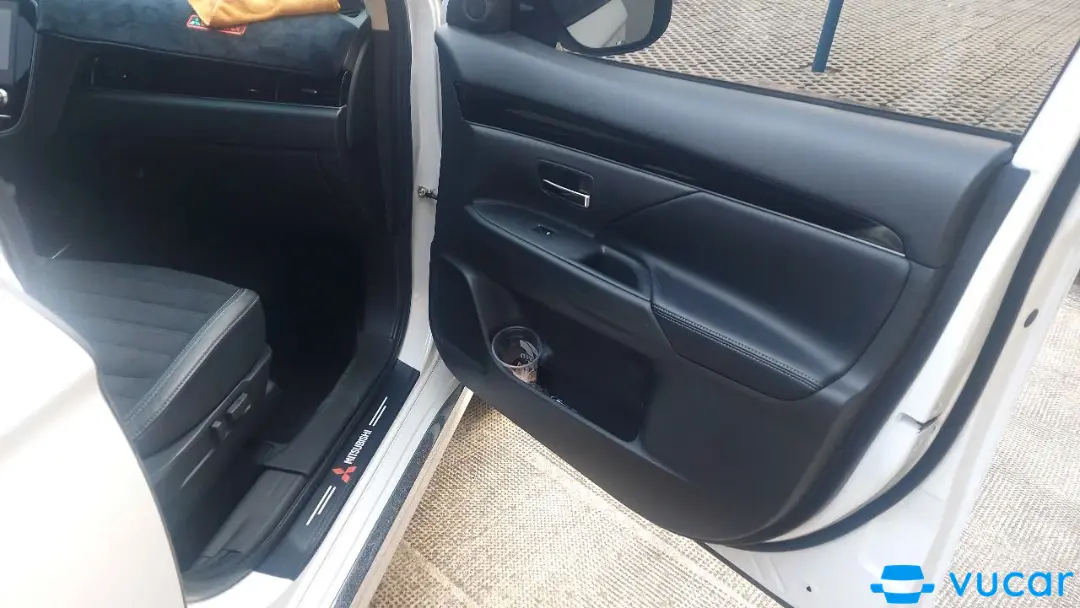 Mitsubishi Outlander 2.0CVT 2024 - Nội thất 2