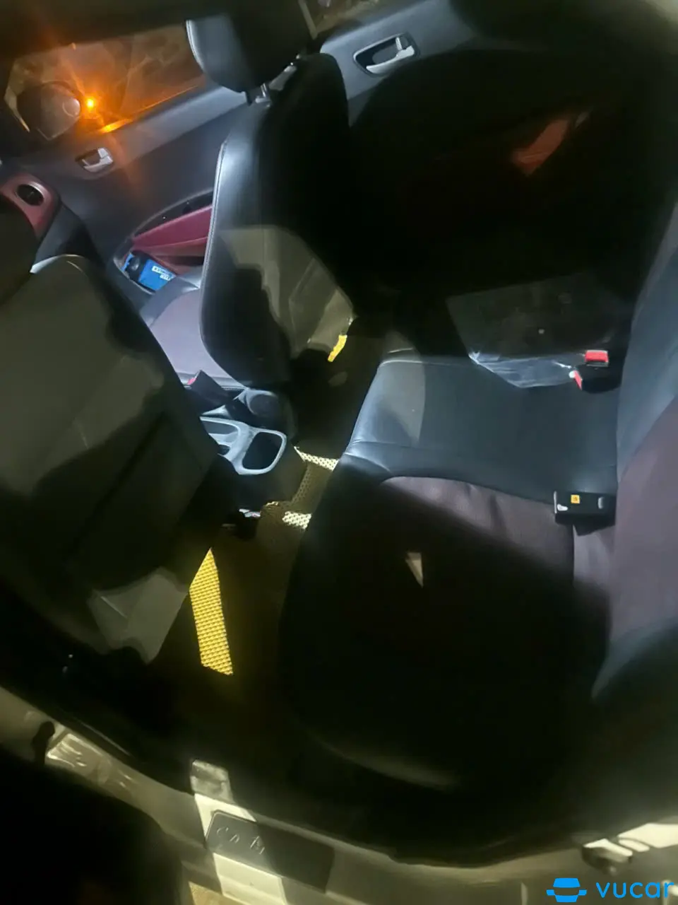 Hyundai I10 AT Nhập khẩu 2015 - Nội thất 5
