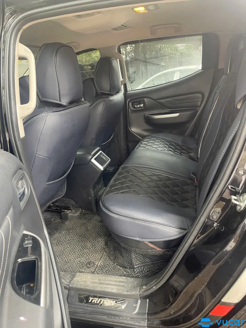 Mitsubishi Triton 4x2 AT Mivec 2020 - Nội thất 1