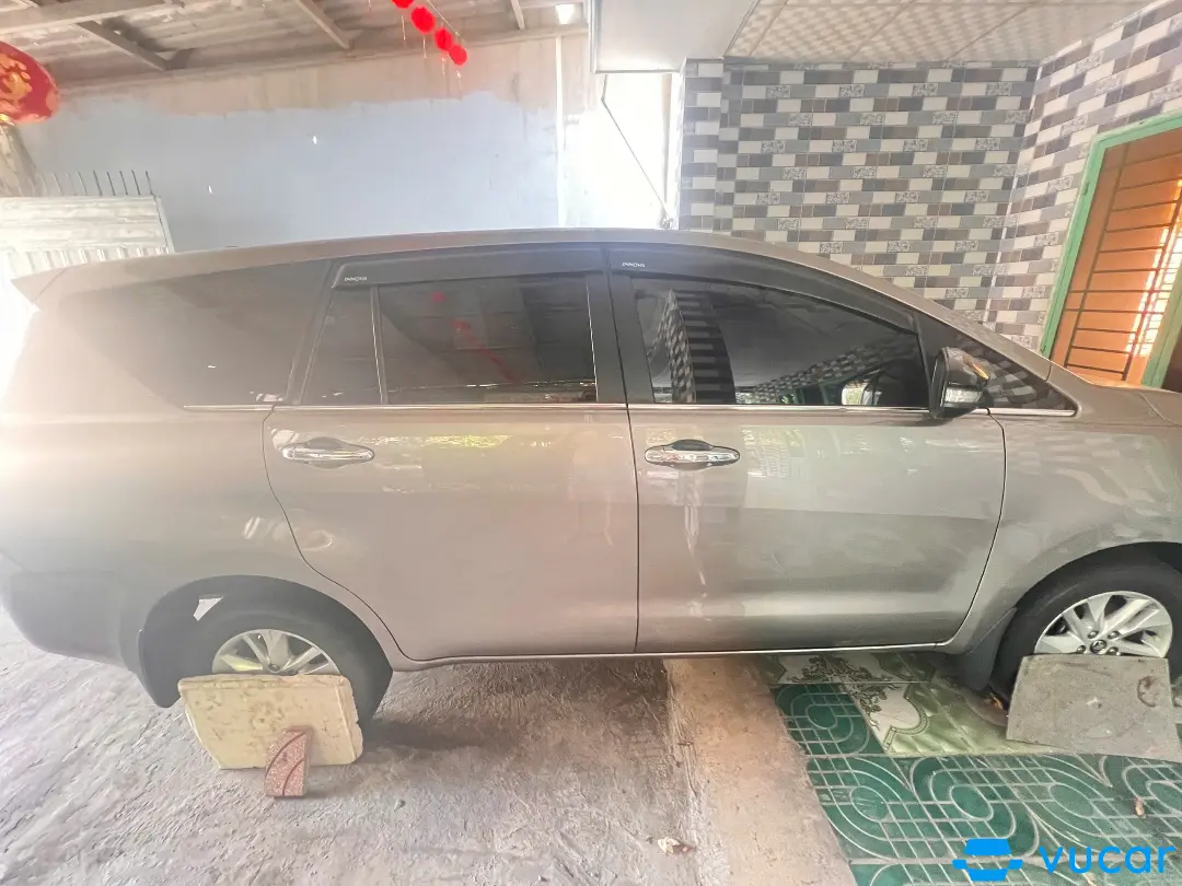 Toyota Innova 2.0E 2017 - Ngoại thất 4