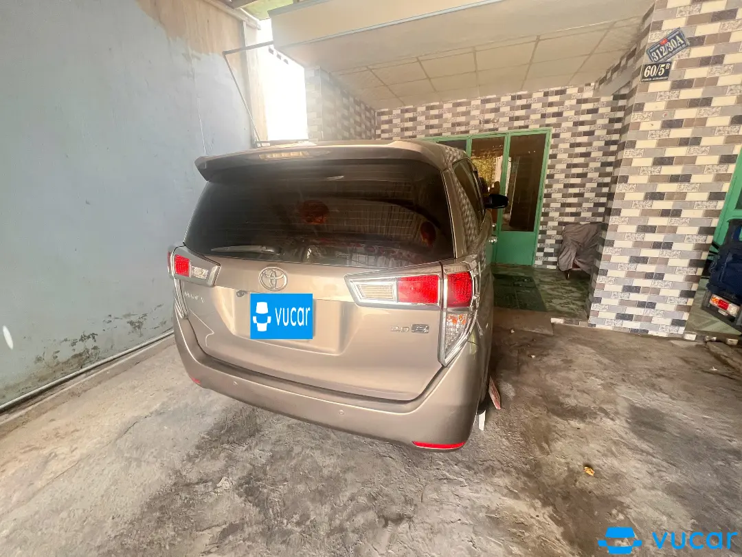 Toyota Innova 2.0E 2017 - Ngoại thất 1