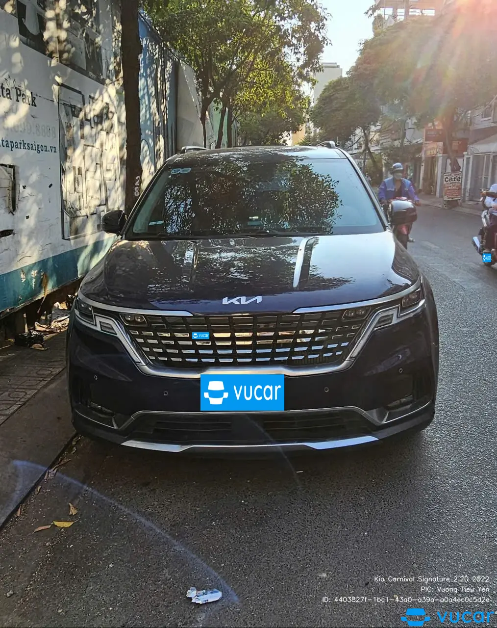 Kia Carnival Signature 2.2D 2022 - Ngoại thất 6