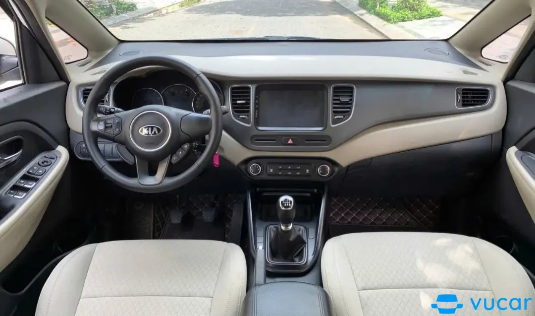 Kia Rondo MT 2.0 2021 - Nội thất 4