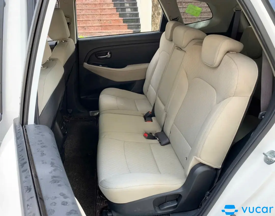 Kia Rondo MT 2.0 2021 - Nội thất 3