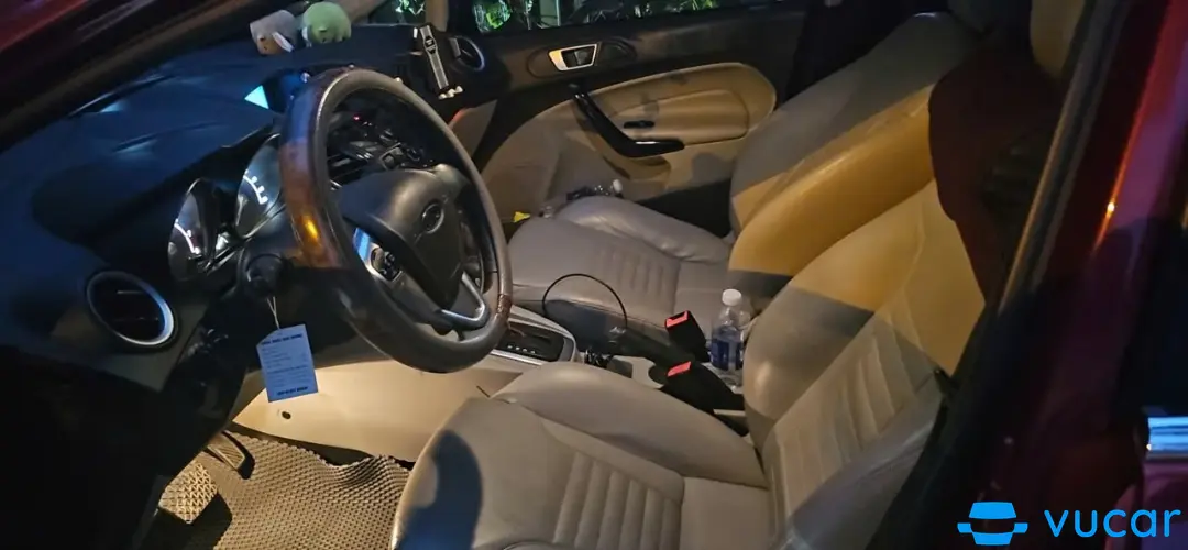 Ford Fiesta Titanium 1.5 AT 2014 - Nội thất 4