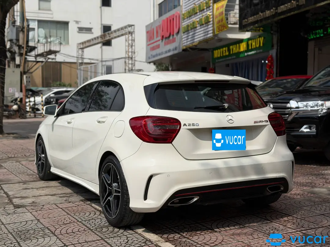 Mercedes A class A250 Sport AMG 2013 - Ngoại thất 5