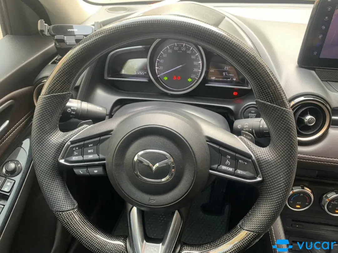 Mazda 2 Premium 2018 - Nội thất 4