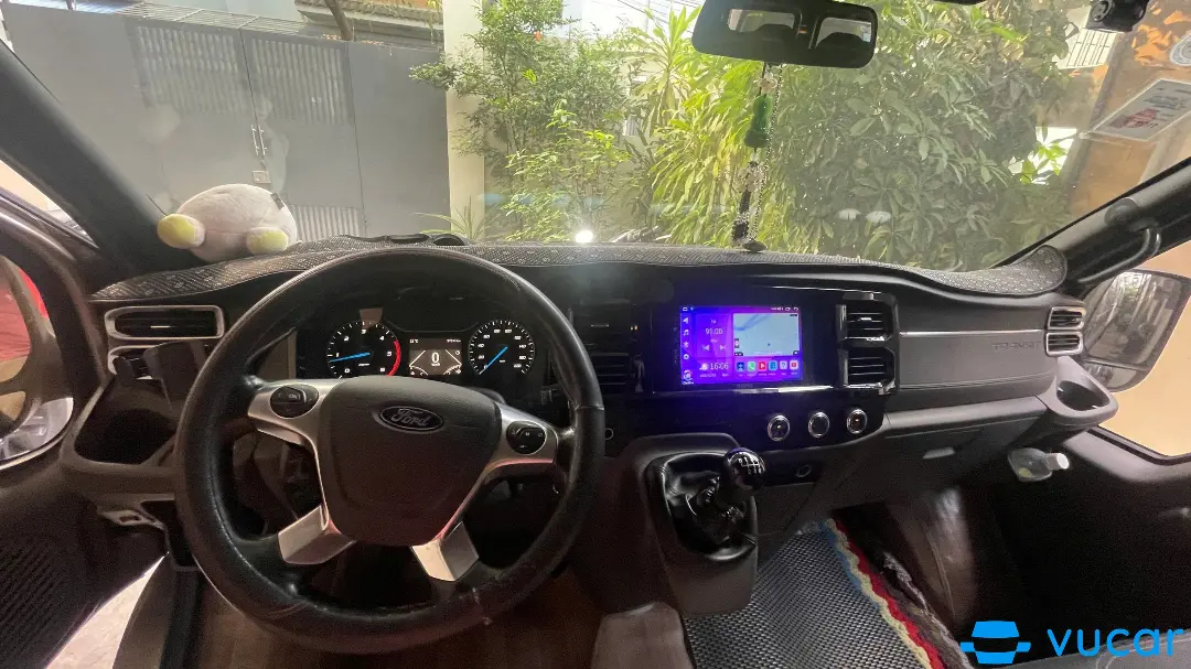 Ford Transit Tiêu chuẩn 2022 - Nội thất 1