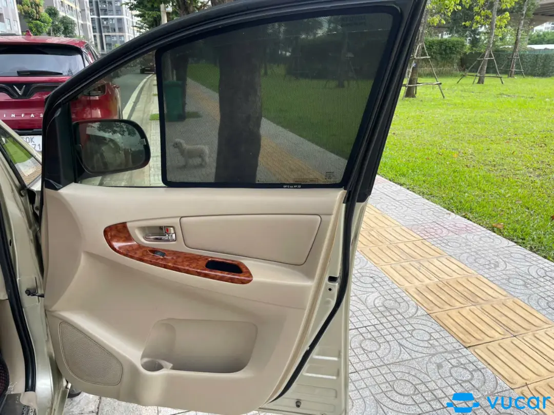 Toyota Innova 2007  - Nội thất 7