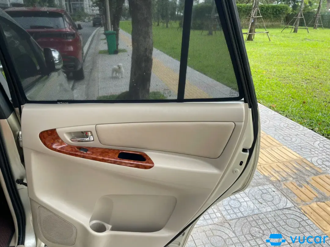 Toyota Innova 2007  - Nội thất 1