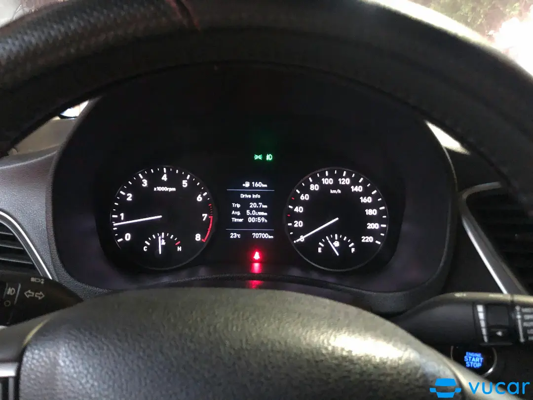 Hyundai Accent 2020 1.4 MT Tiêu Chuẩn - Nội thất 1