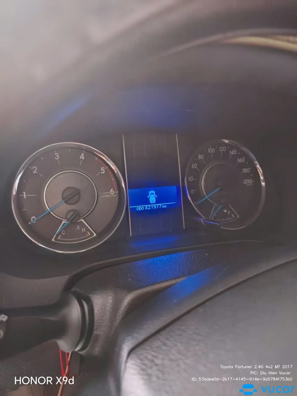 Toyota Fortuner 2.4G 4x2 MT 2017 - Nội thất 2