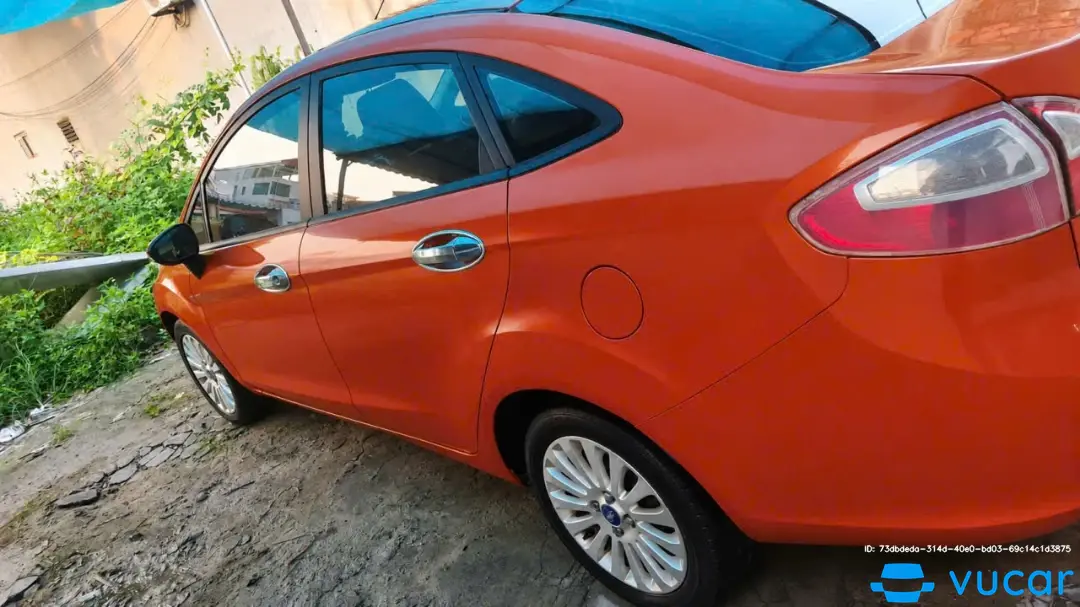 Ford Fiesta 1.6 AT 2012 - Ngoại thất 9