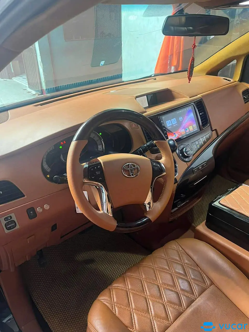 Toyota Sienna 2010 - Nội thất 5