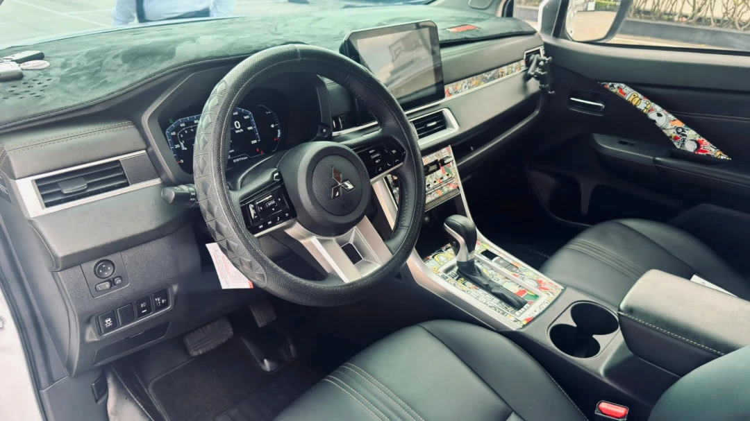 Mitsubishi Xpander Premium 1.5 AT 2025 - Nội thất 1