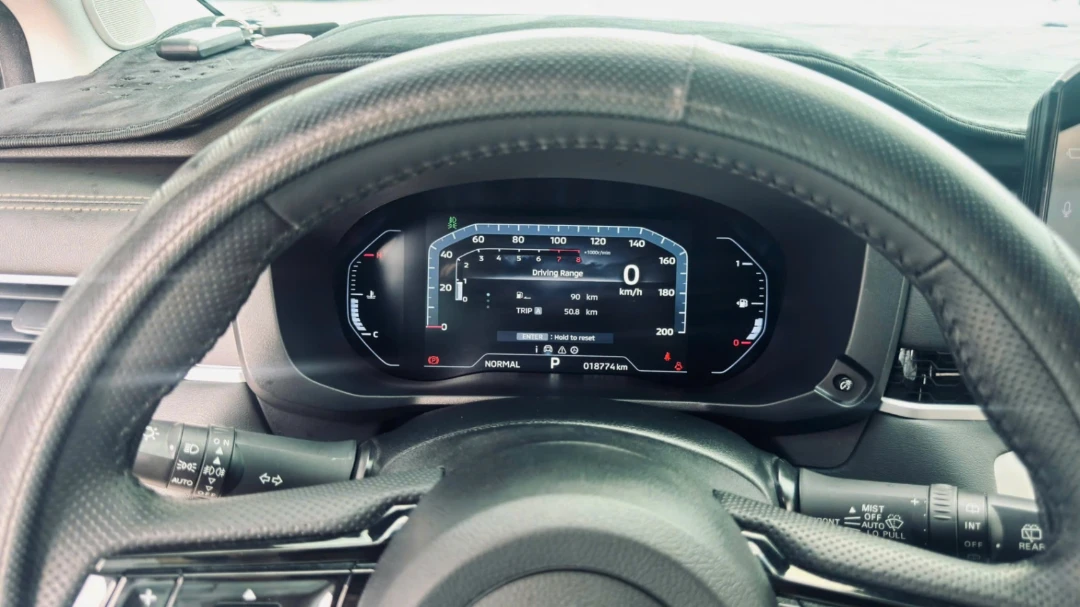 Mitsubishi Xpander Premium 1.5 AT 2025 - Nội thất 6