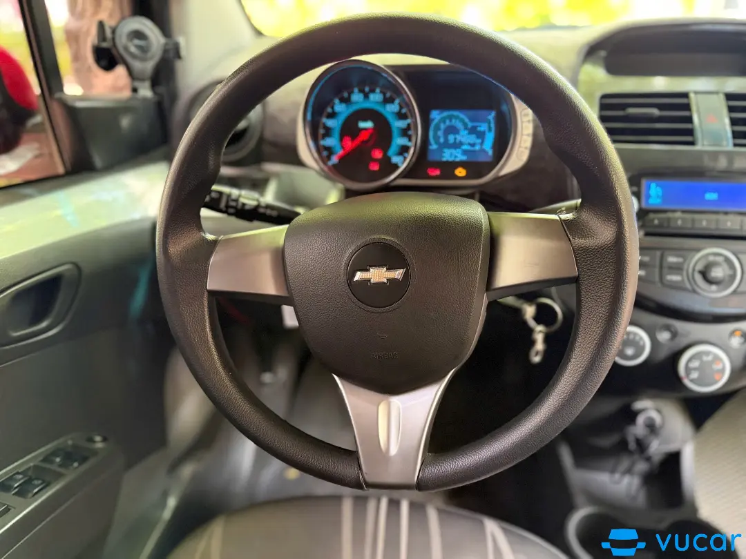 Chevrolet Spark LT 1.0 MT 2016 - Nội thất 9