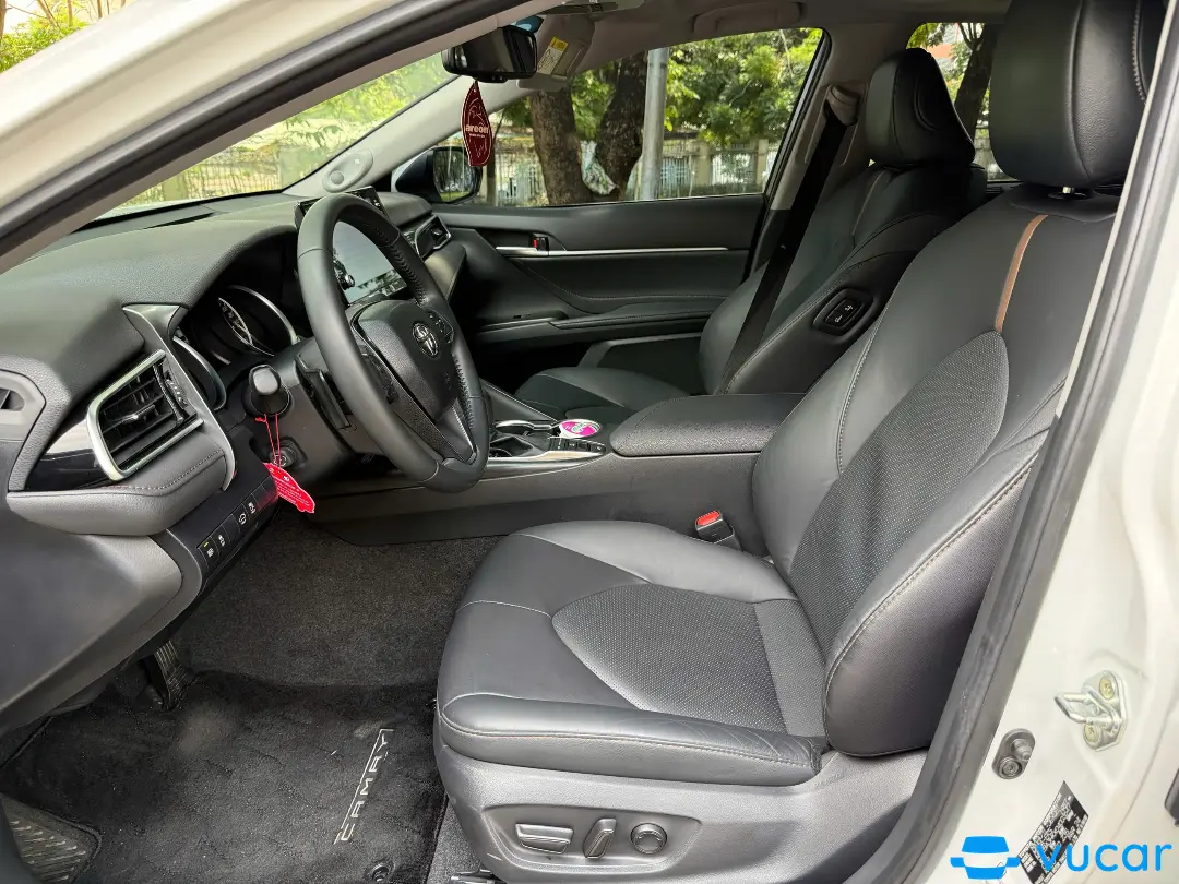 Toyota Camry 2.0Q 2024 - Nội thất 3