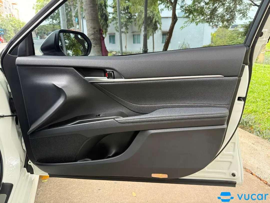 Toyota Camry 2.0Q 2024 - Nội thất 1