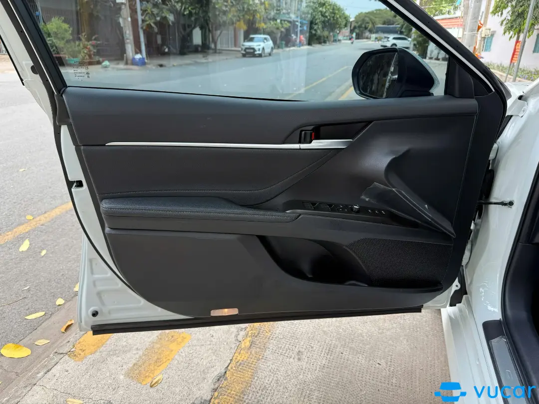 Toyota Camry 2.0Q 2024 - Nội thất 7