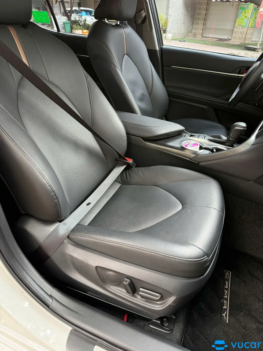 Toyota Camry 2.0Q 2024 - Nội thất 14