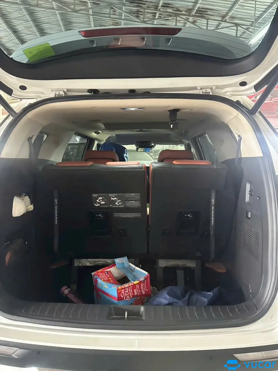 Kia Carnival 2022 Signature 2.2D - Nội thất 4