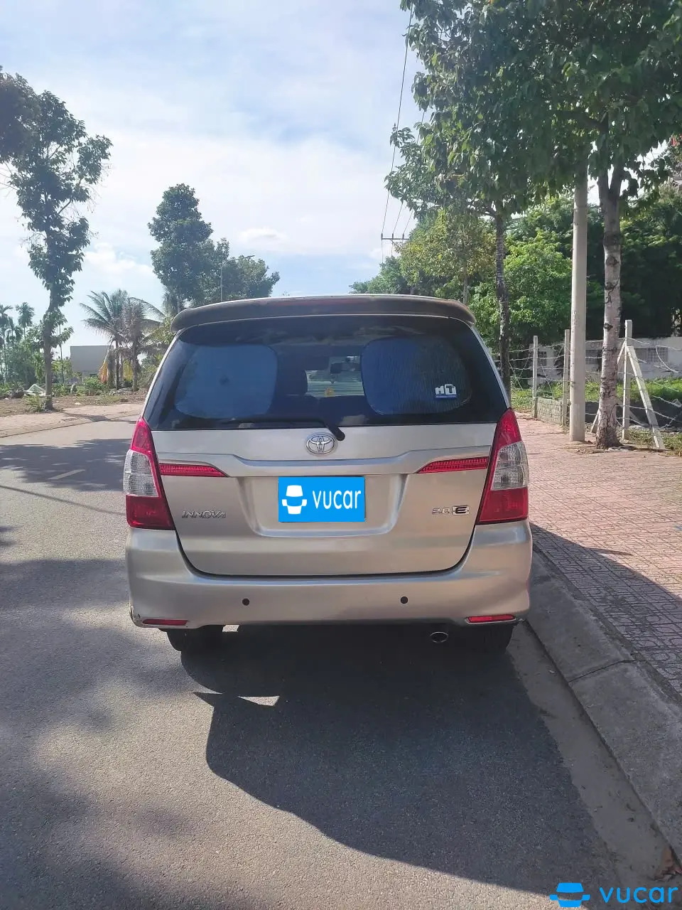 Ảnh xe Toyota Innova 2.0E 2014 - ảnh 4