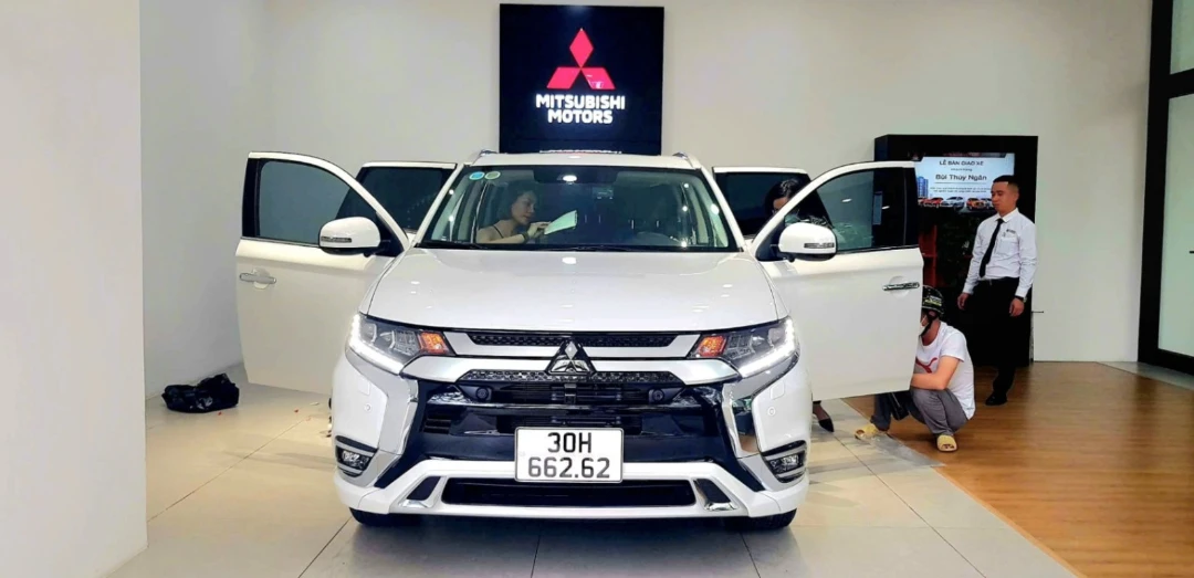 Ảnh xe Mitsubishi Outlander Premium 2.0 CVT 2022 - ảnh 1