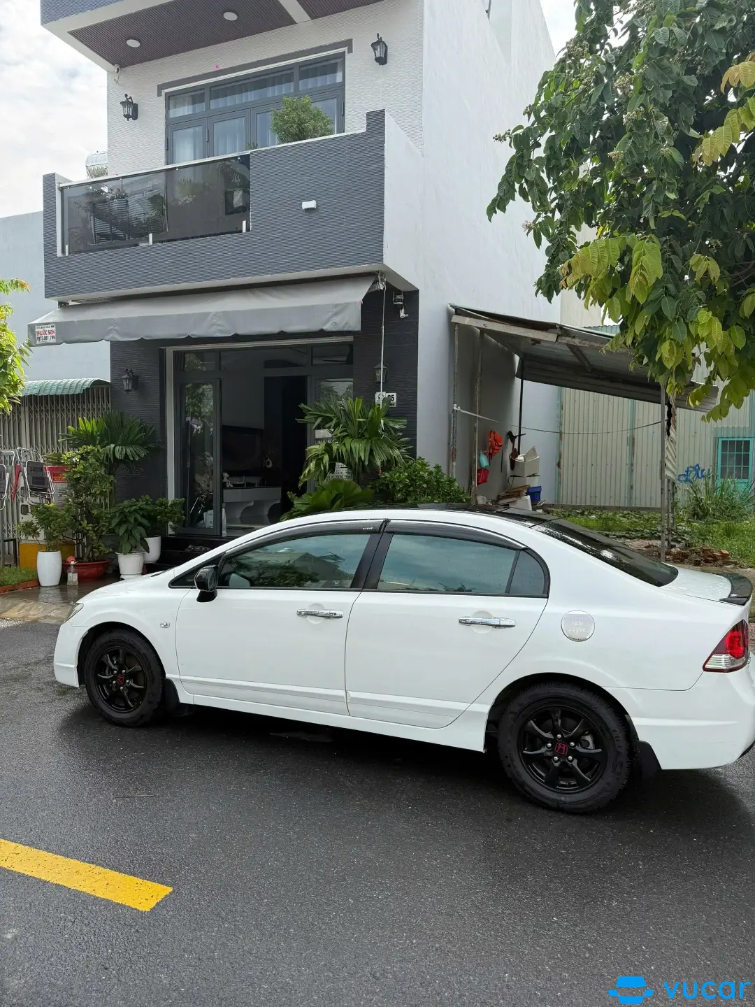 Honda Civic 1.8 MT 2010 - Ngoại thất 3