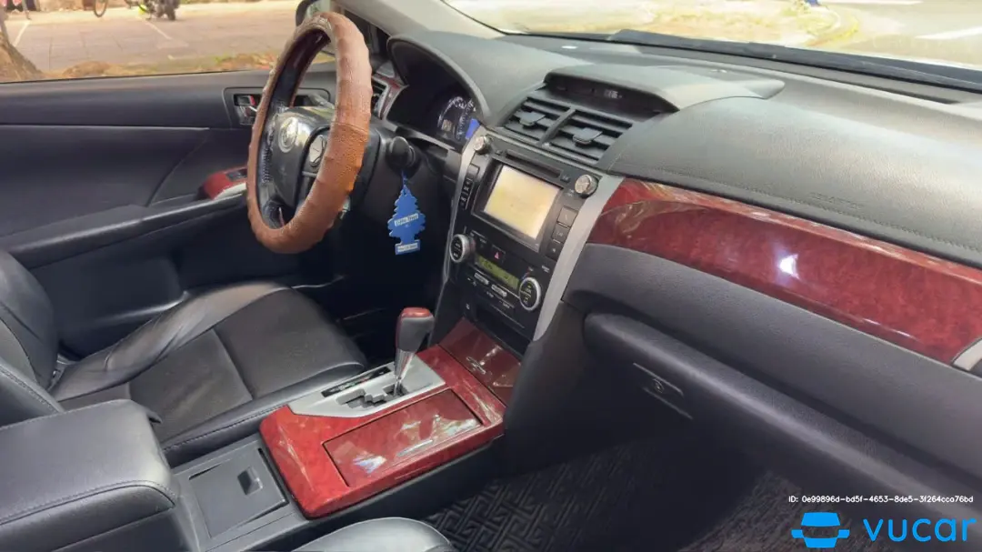Toyota Camry 2.5Q 2014 - Nội thất 10