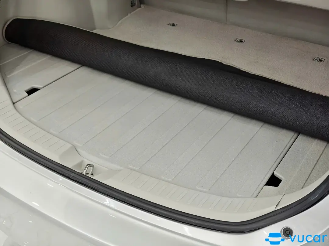 Toyota Venza 2.7 2011 - Ngoại thất 9