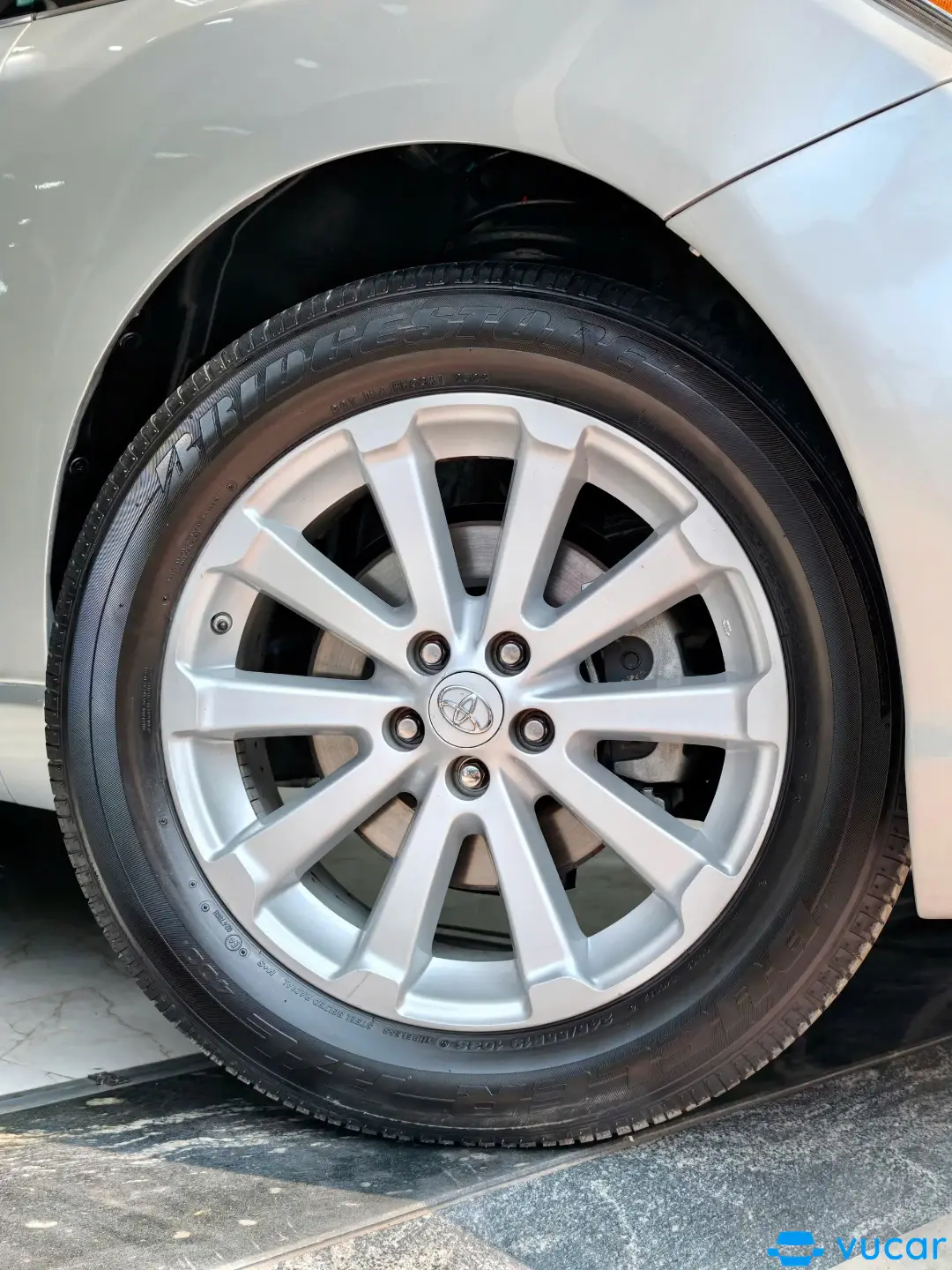 Toyota Venza 2.7 2011 - Ngoại thất 10