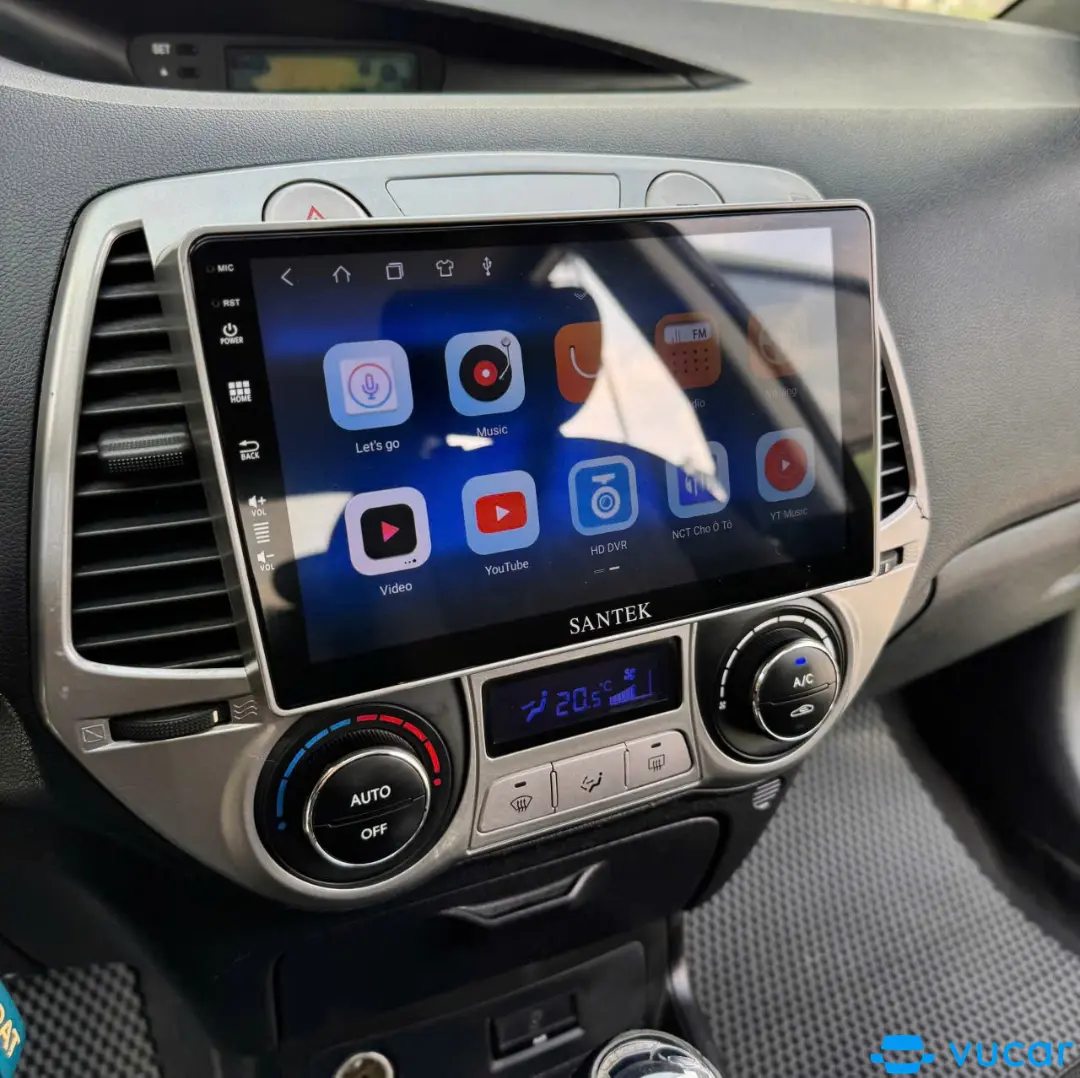 Hyundai I20 1.4 AT 2011 - Nội thất 3