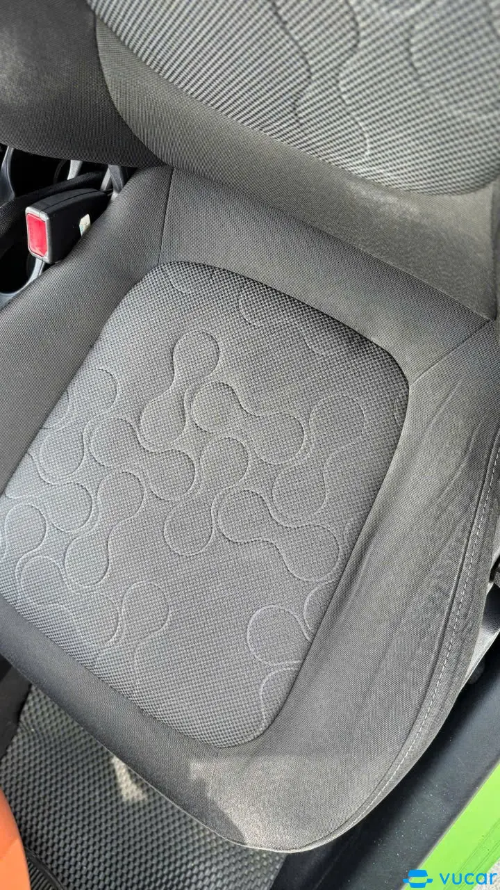 Hyundai I20 1.4 AT 2011 - Nội thất 2