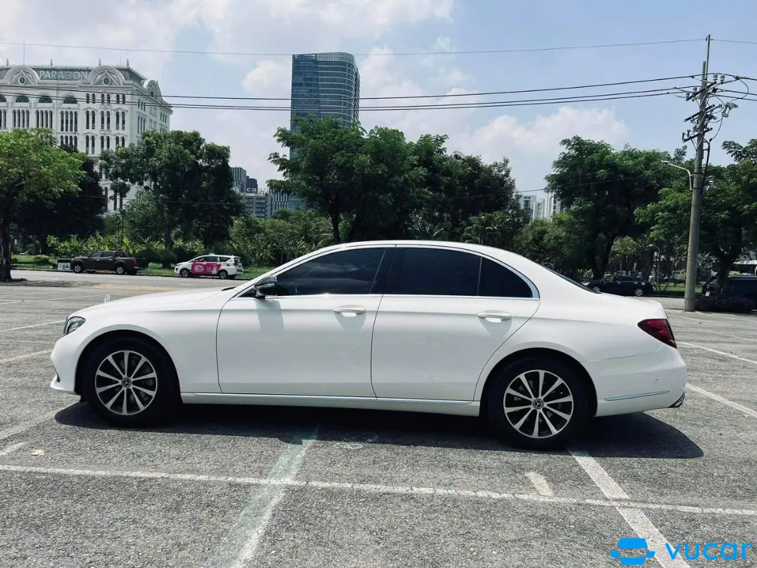 Mercedes-Benz E-Class E200 2019  - Ngoại thất 7