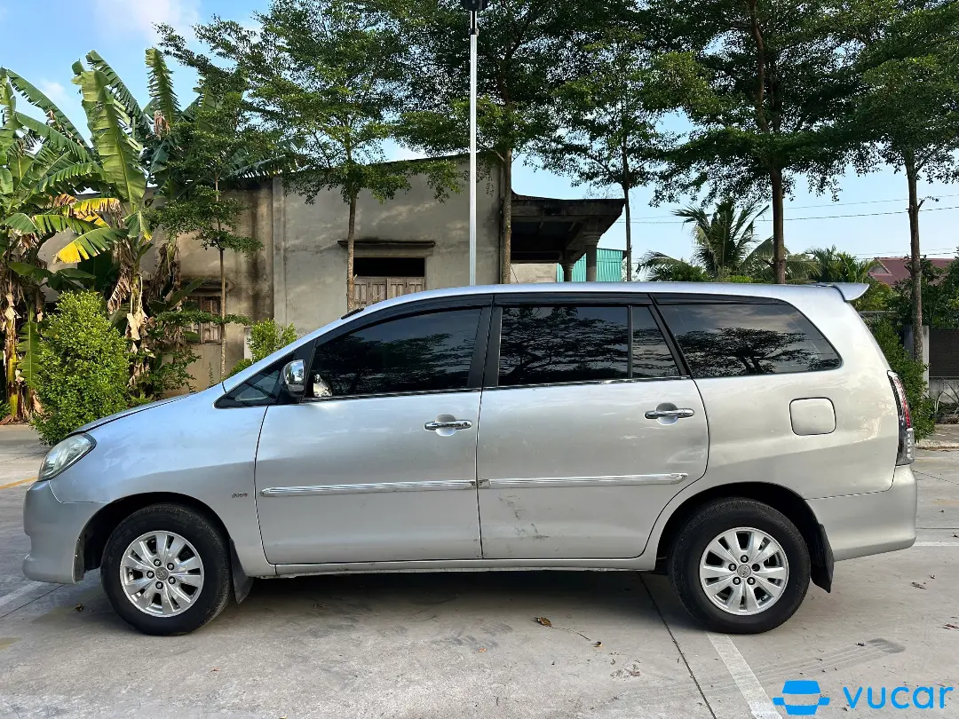 Toyota Innova G 2010 - Ngoại thất 11