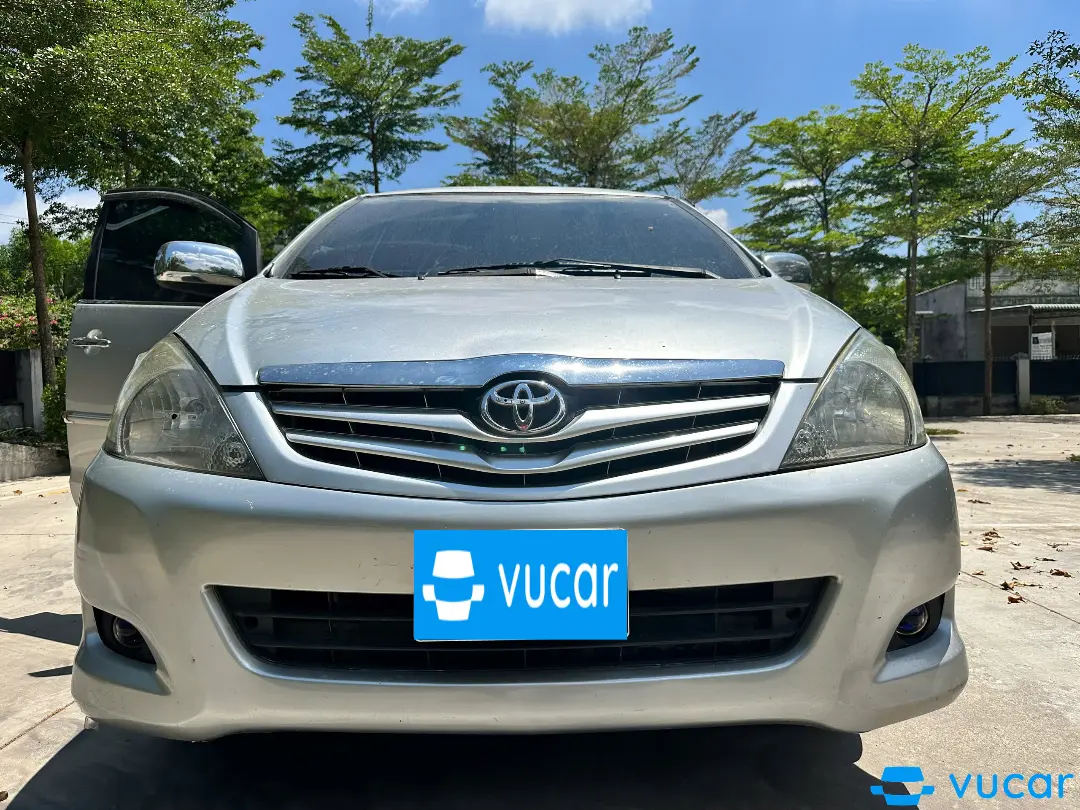 Toyota Innova G 2010 - Ngoại thất 10