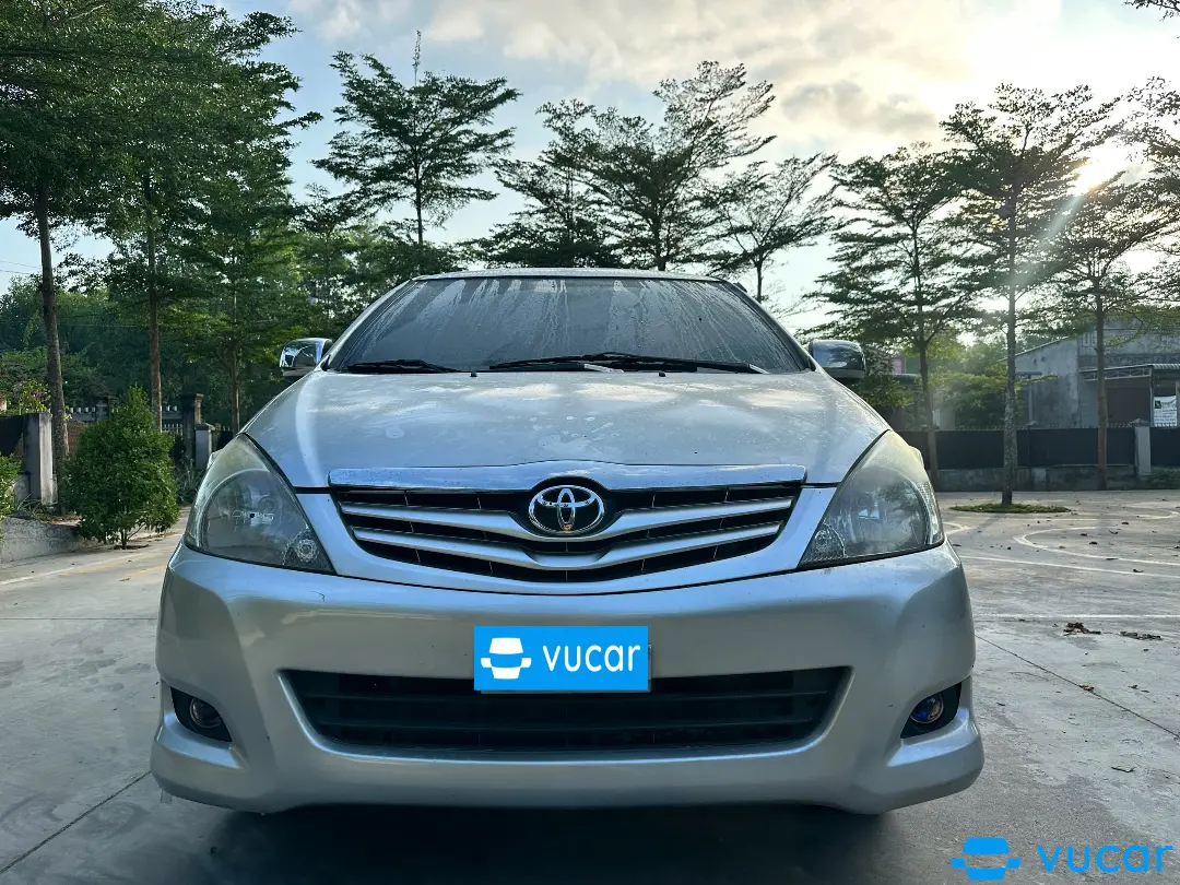 Toyota Innova G 2010 - Ngoại thất 4
