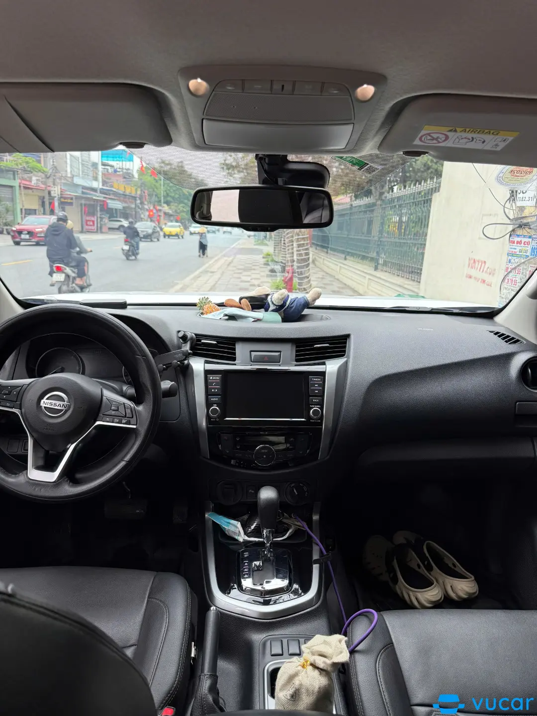 Nissan Navara VL 4WD 2022 - Nội thất 1