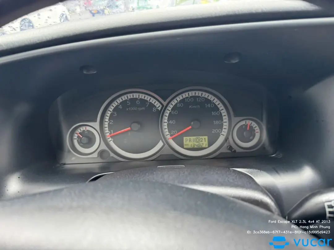 Ford Escape XLT 2.3L 4x4 AT 2013 - Nội thất 3