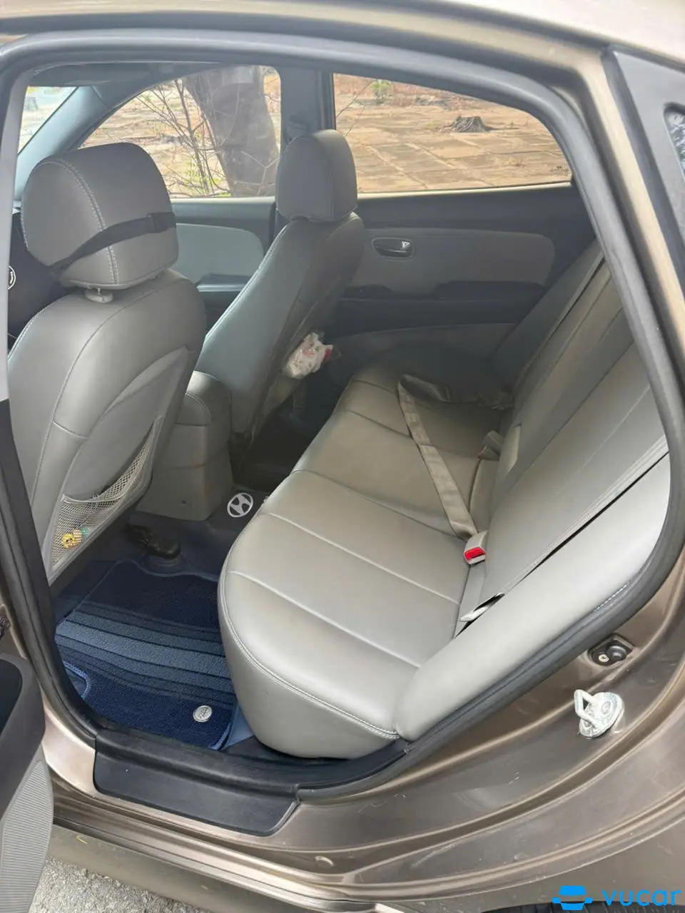 Hyundai Avante Bản nhập khẩu có cửa sổ trời 2014 - Nội thất 3
