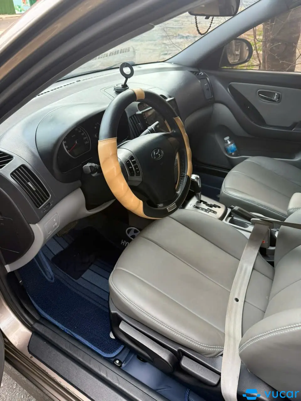 Hyundai Avante Bản nhập khẩu có cửa sổ trời 2014 - Nội thất 2