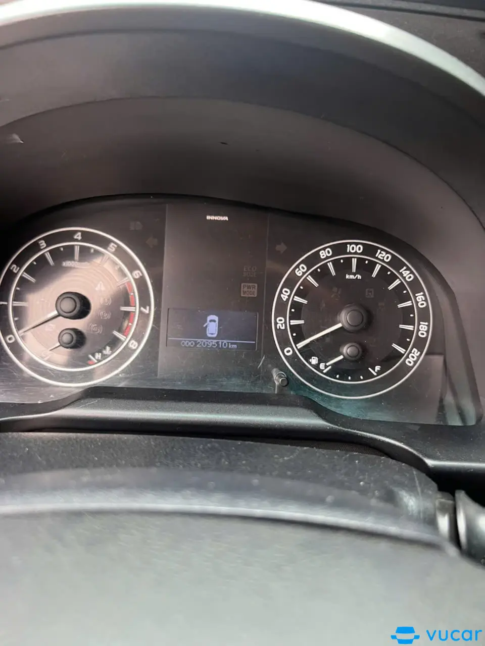 Toyota Innova 2.0E 2017 - Nội thất 4