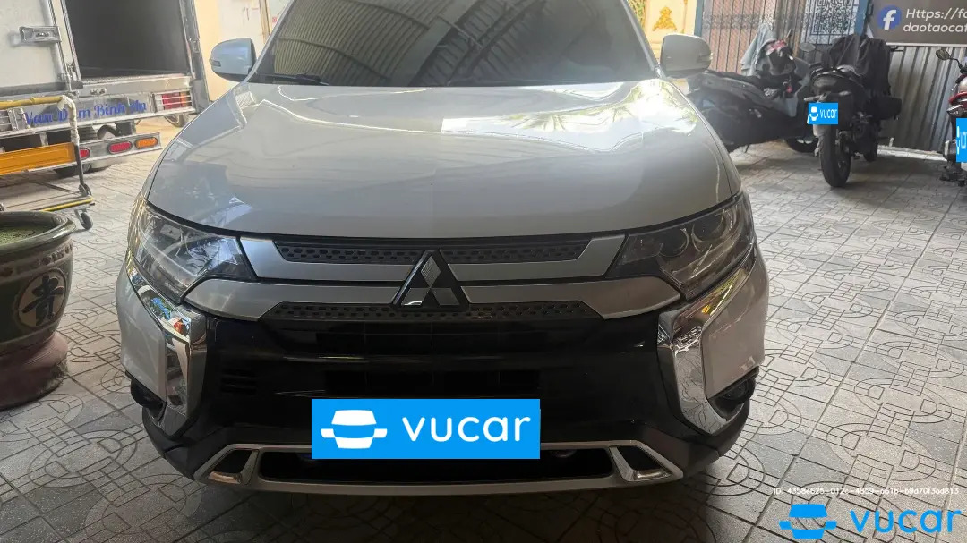 Mitsubishi Outlander AT 2020 - Ngoại thất 4